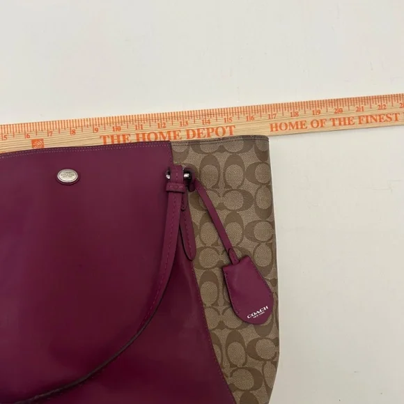 Coach Peyton Leather Zip Top Tote Berry w/ contrasting Signature “C” side panels - Picture 12 of 14